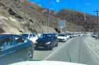 ترافیک خودرویی در خروجی محورهای هراز و چالوس سنگین شد