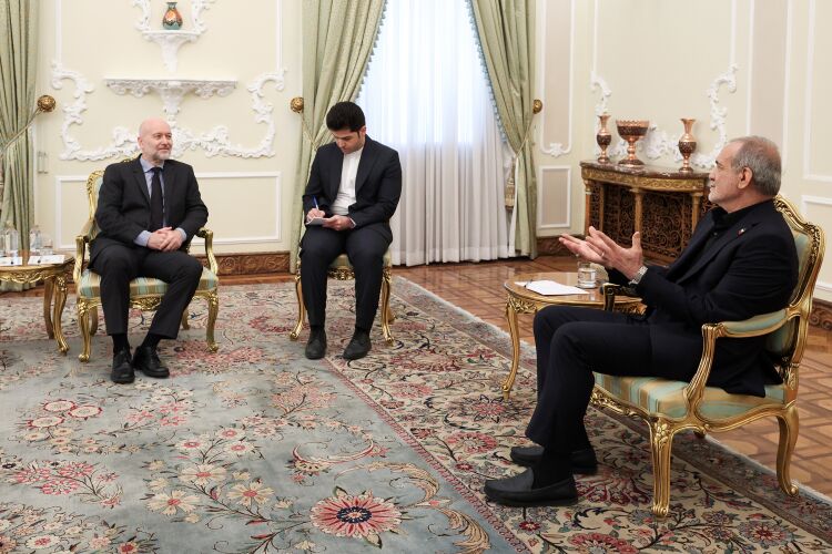 توسعه روابط با کشورها در چارچوب تأمین منافع مشترک از اصول اساسی ایران است