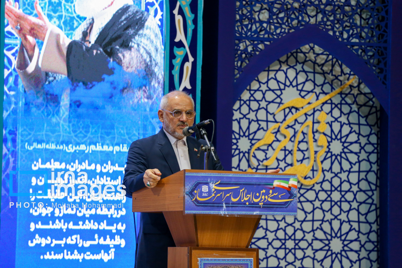 اقامه نماز دوری از ظلم و ساختن جامعهای تهی از کاستیهاست