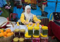 جشنی به شکرانه برداشت پرتقال در گیلان جشنی به شکرانه برداشت پرتقال در گیلان