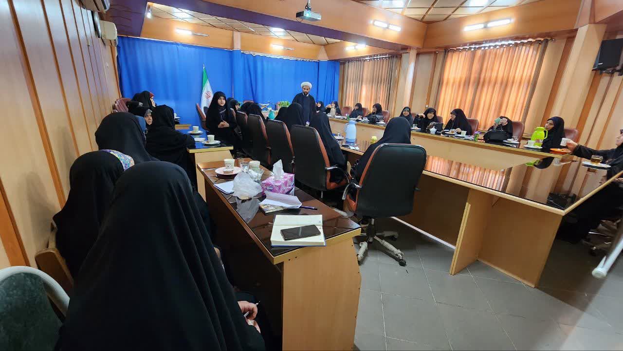 کارگاه آموزشی کنشگران ازدواج و جوانی جمعیت در بابل